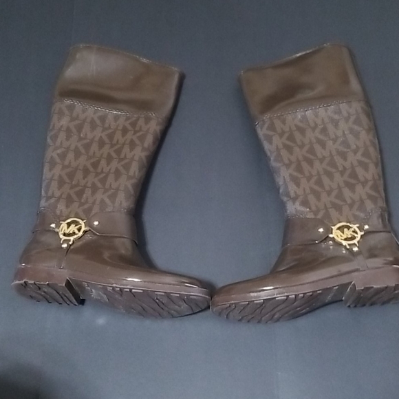 COPY - Michael kors rain boots - Picture 2 of 2
